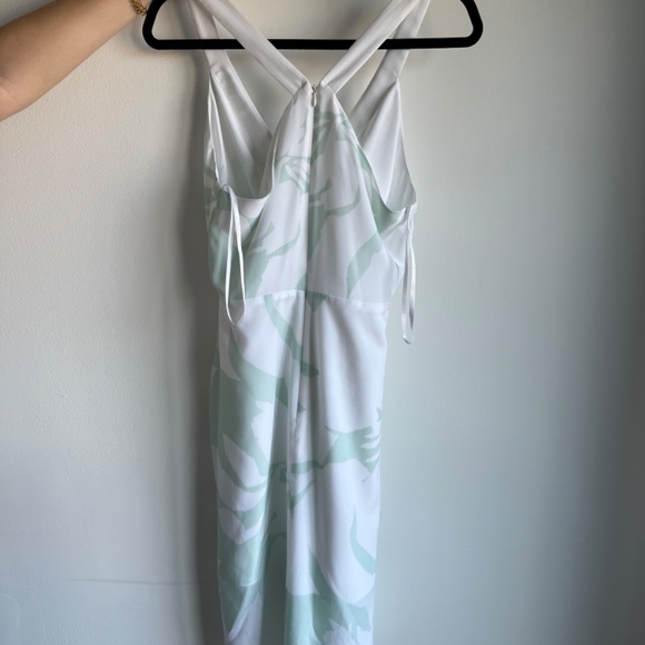 BCBGeneration Summer Dress - Picture 4 of 5